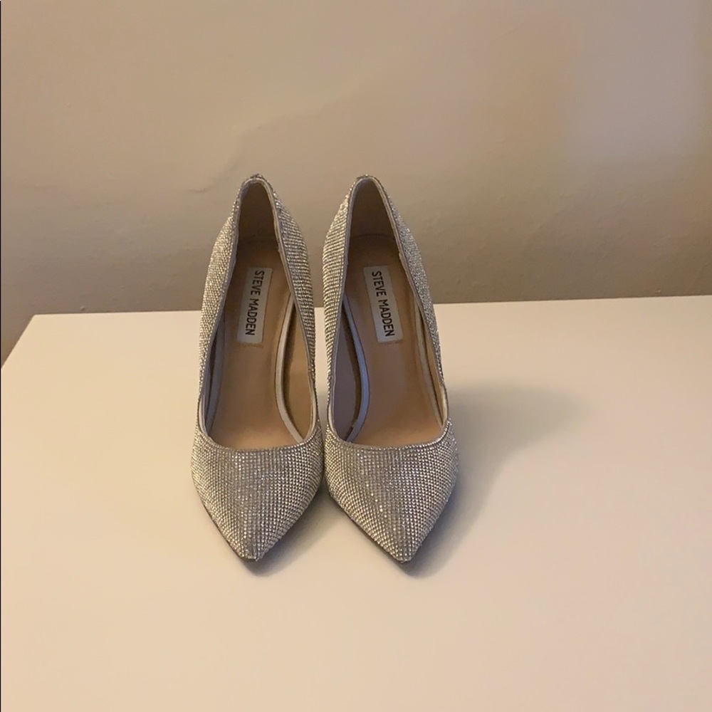 Steve Madden pumps